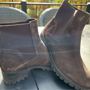 Chocolate Brown suede Chelsea boots by Jolie size 8.5